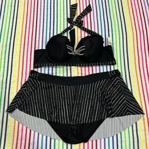 Disney the nightmare before Christmas two piece swimsuit size 5X‎ nwt plus size